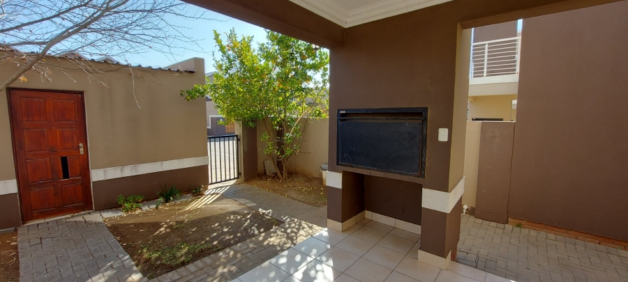 3 Bedroom Property for Sale in Hillside Free State